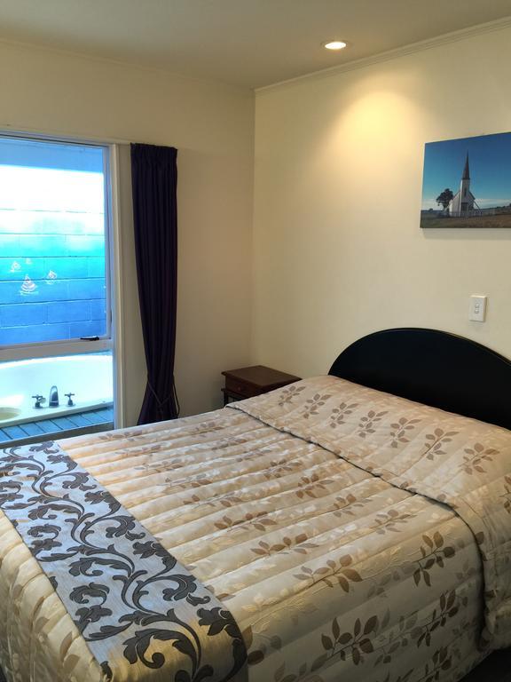 แอสคอทออนเฟ็นตันโฮเต็ล Motel โรโตรัว ภายนอก รูปภาพ
